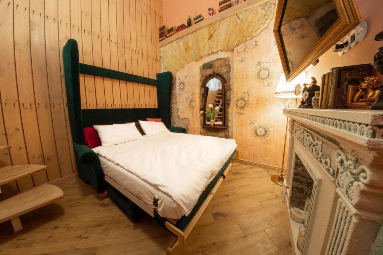 Трирівневий Лофт Із Спальнею-Укриттям Self Check-In 247 Odessa Eksteriør bilde